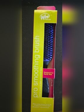 Wet Brush- Pro Smoothing Brush - Purple/Black